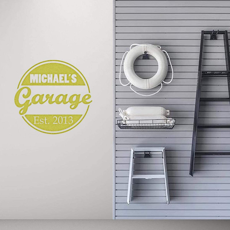Décalcomanie murale Trinx Garage avec nom personnalisé - CS49, H 12 po x l 12,5 po, Doré