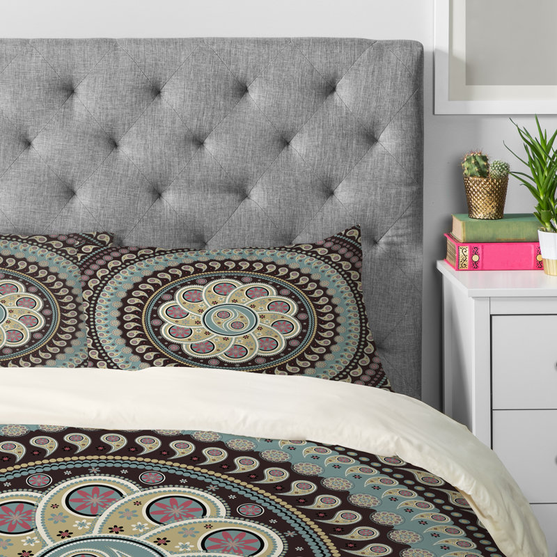 Belle13 Paisley