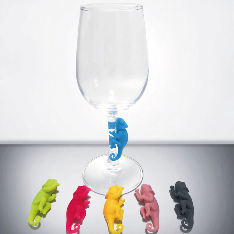 Akali Wine Charm