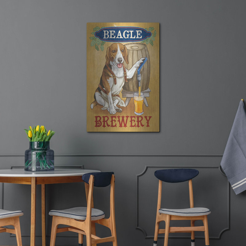 «Beer Dogs 4» par Mary Urban, art mural en métal, H 36 po x l 24 po