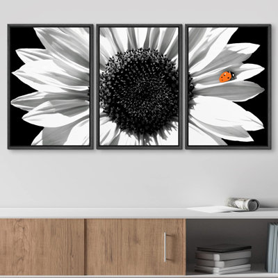 Sunflower " A Ladybug On A Sunflower " 3 - Pieces