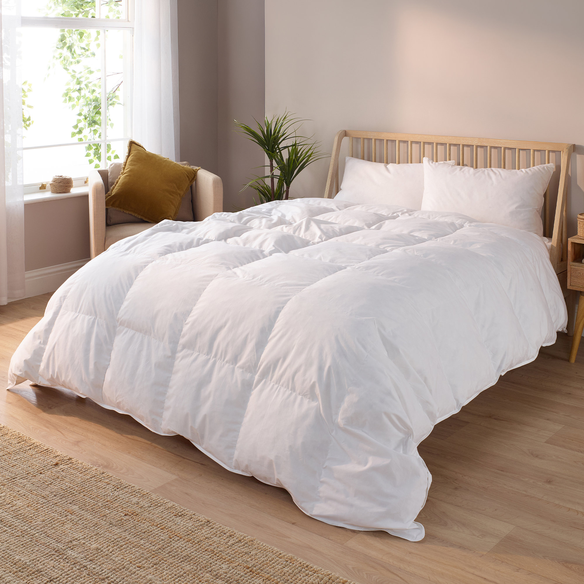 Curated visual reference: Visual Reference: Snuggledown Scandinavian Duck Feather Down 230 Thread Count 10 5