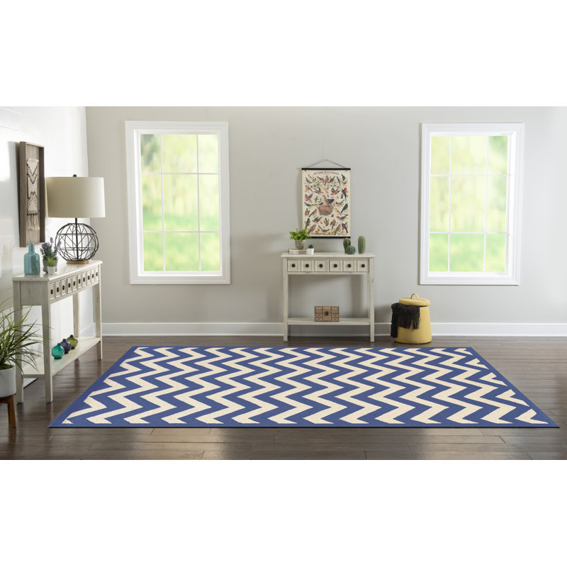 Hand Hooked Wool Chevron Indoor Rug, Rectangle 8' x 10'