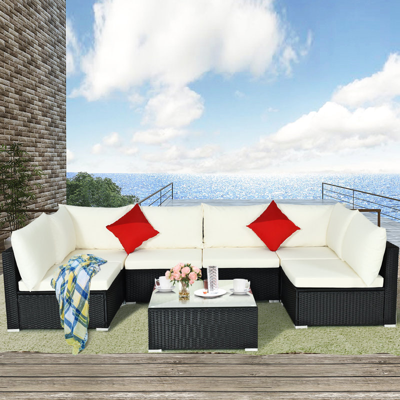 Ensemble de conversation modulaire en rotin 7 pièces avec coussins Finnbar, Blanc cassé
