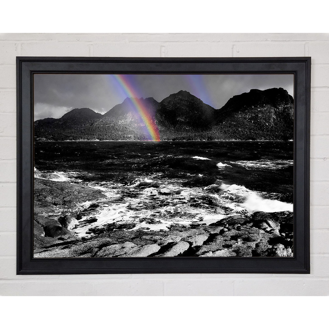 Regenbogen Ozean Berge B N W Gerahmter Druck