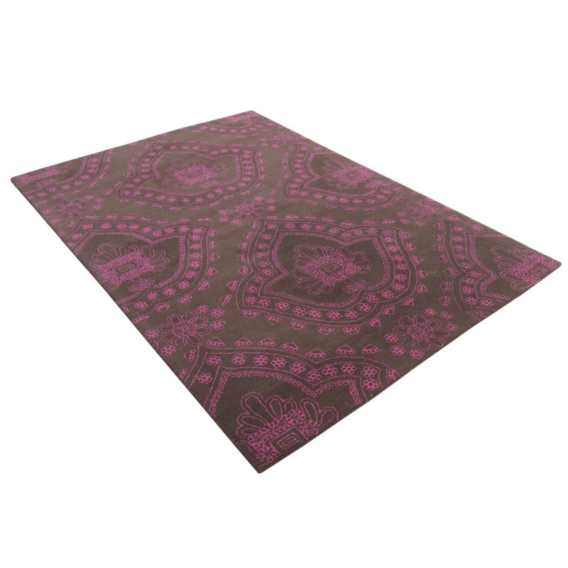 Tapis brun foncé 5 x 8 Pineland