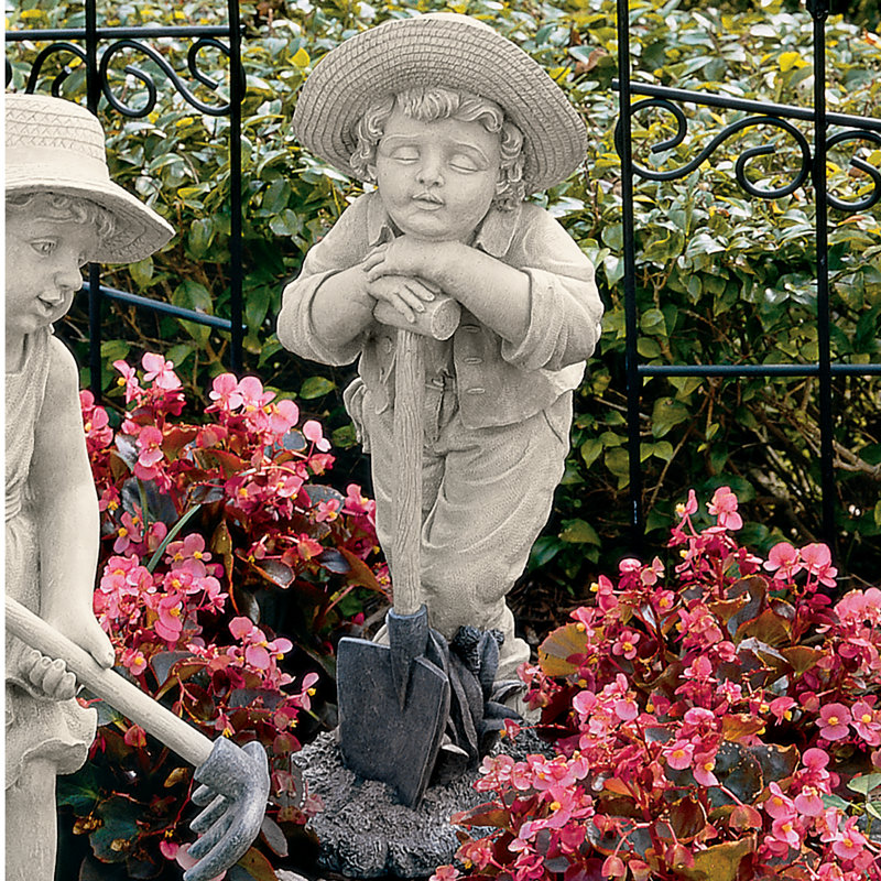 Statue de jeunes jardiniers Samuel