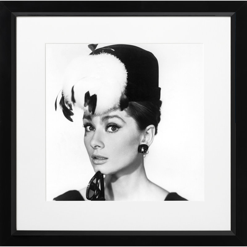 Audrey Hepburn - Single Picture Frame Print