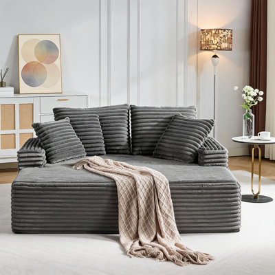 Méridienne surdimensionnée de 64 po pour l'intérieur, canapé-lit sans dossier rembourré avec coussins décoratifs, porte-gobelets et accoudoirs, canapé-lit en velours côtelé confortable pour le salon, la chambre à coucher et le bureau (gris)