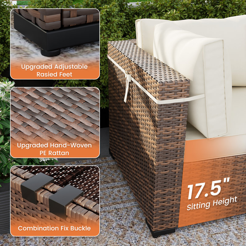 L'ensemble 4 pièces comprend trois chaises sans accoudoirs et une table basse, White