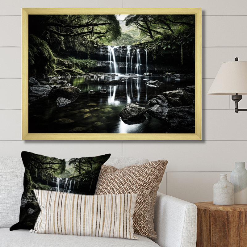 «Waterfall Serenity Falls», reproduction sur toile, Cadre doré à une seule photo, H 30 po x l 40 po x P 1,5 po