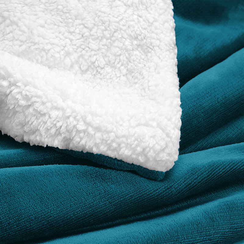 Formaran Sherpa Fleece Fur Thick Reversible Blanket Throw, W130 x L150cm, Teal