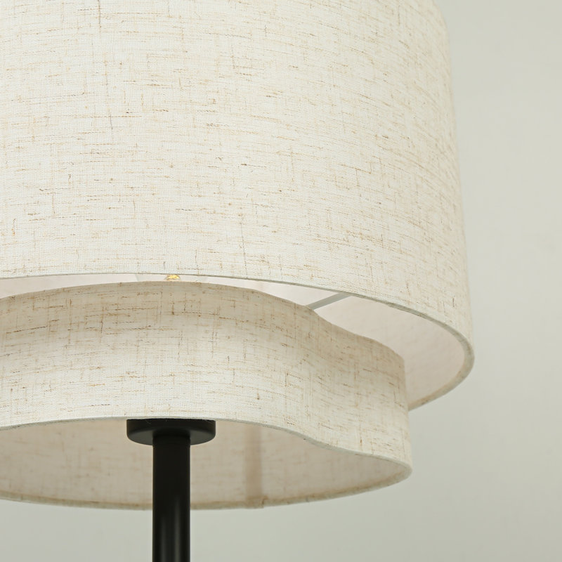 Lampe de table minimaliste à une lumière, abat-jour étagé en lin couleur avoine