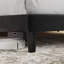 Lit plateforme tapissier en velours avec tête de lit Modern-987774340-982473075