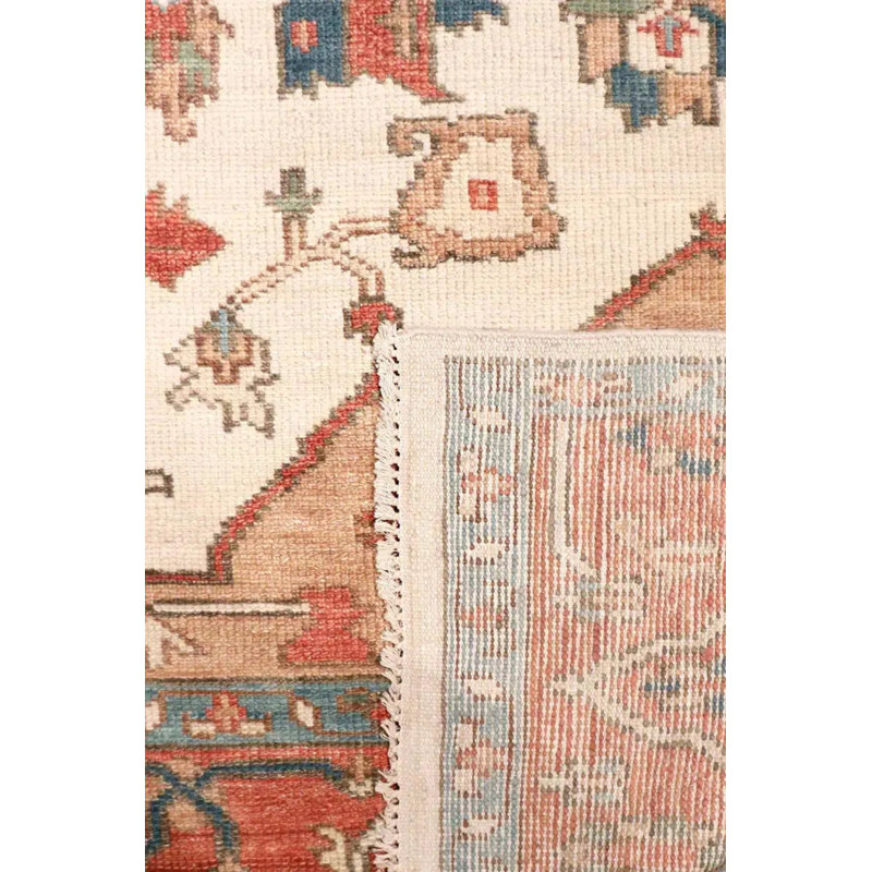 Oriental Area Rug in Ivory, Rectangle 7'9" x 10'