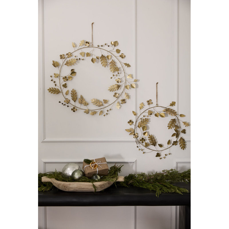 Cold Weather Wreath 17", 25" H x 0.1" W x 25" D