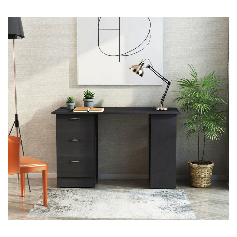 Table de travail moderne avec bureau d'ordinateur