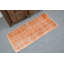 Tapis turc bohémien fabriqué à la main mettant en valeur des tons oranges accrocheurs, idéal pour un vestibule ou un couloir