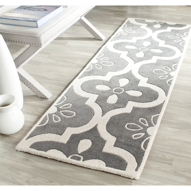 Carolene Hand Tufted Wool Floral Rug