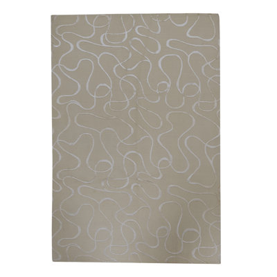 Geometric Area Rug in Gray