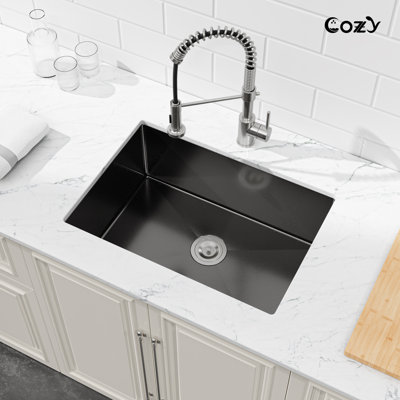 Évier de cuisine encastré à simple cuve en acier inoxydable de 27 po L avec crépine à panier