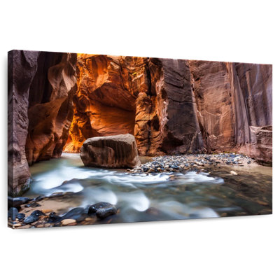 Alvord Wall Street In The Narrows