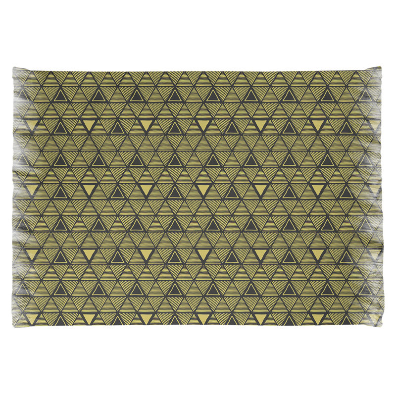 Tapis à triangles vert/noir à main, Non