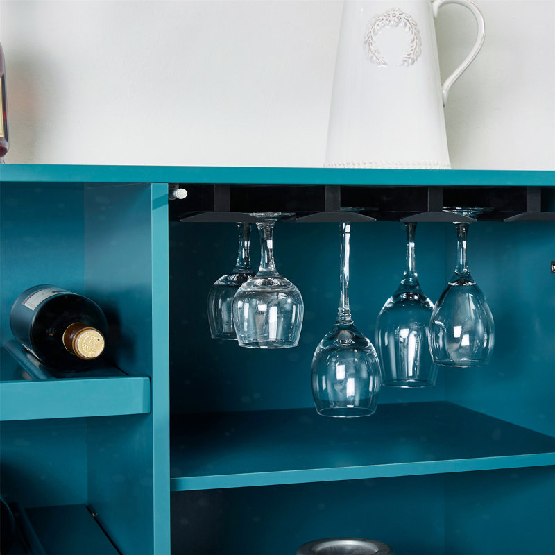 Buffet polyvalent compact avec rangement pour le vin élégant et design pratique