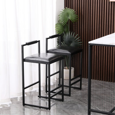 Of 2 Black Bar Stools: Counter Height, , Pu Leather Covering, Footrest, Metal Frame For Comfortable Living Spaces Height Upholstered, Robust Functional Dining