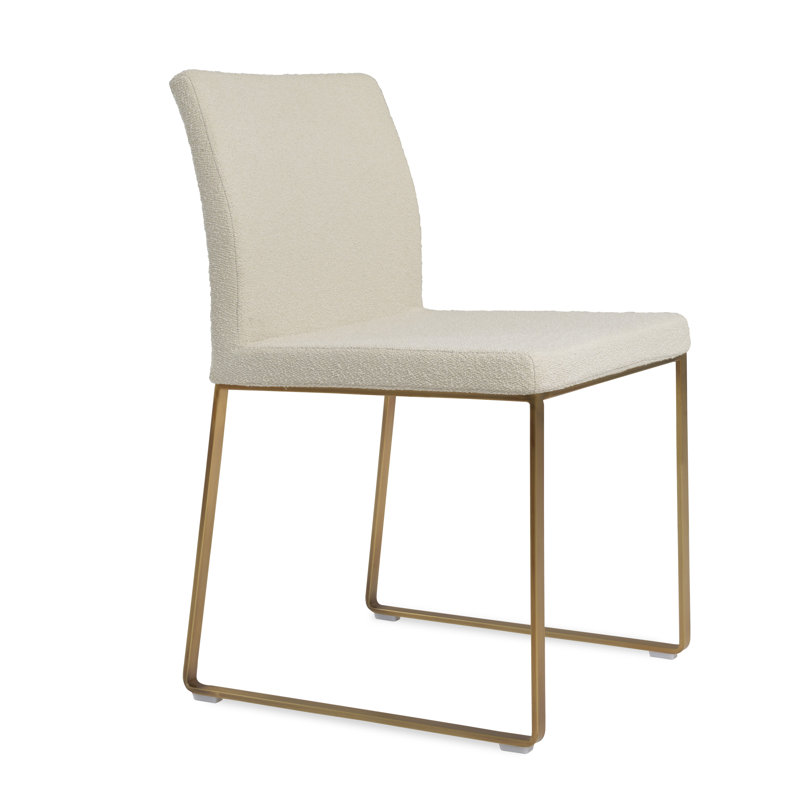 Chaise d'appoint en tissu Aria, Blanc cassé, Laiton