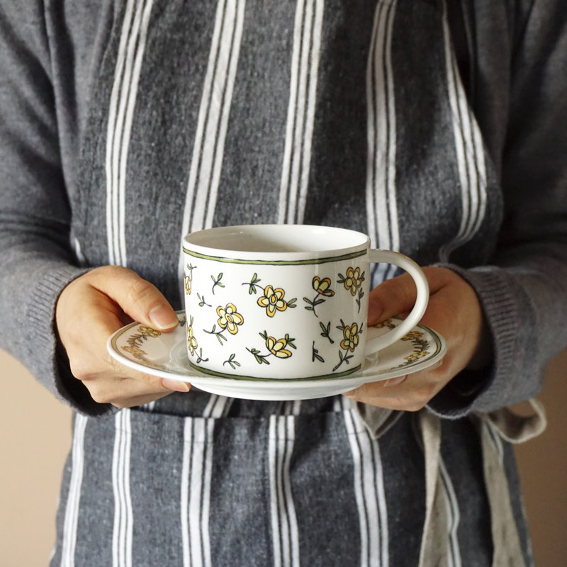 Daisy Chain Bone China Teacup