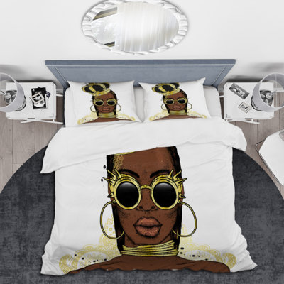 Portrait d'une jeune femme avec couronne Liam - ensemble de housse de couette moderne - microfibre de polyester Liam