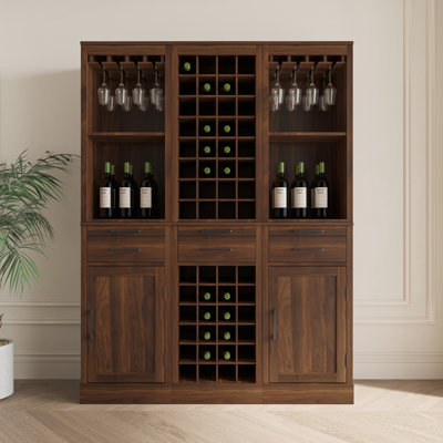 Armoire de salle à manger brune de couleur noyer pour un rangement organisé - Organisez vos essentiels