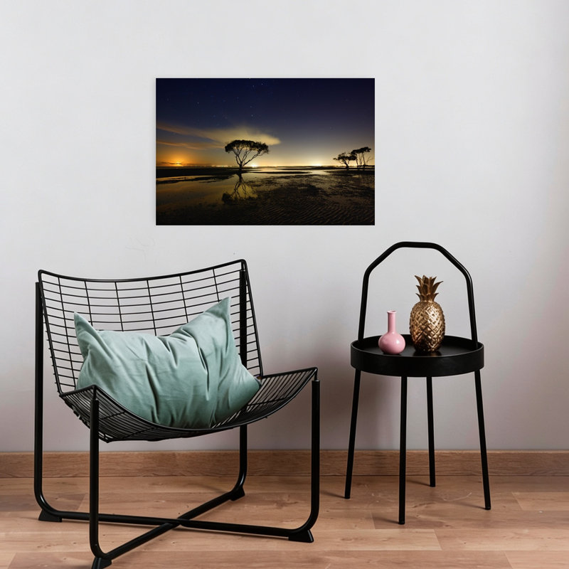 «Night Sky Coastal Reflection Dramatic Peaceful Serene Beach City», reproduction d'art, H 16 po x l 24 po