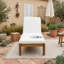 Chaise longue d'extérieur en bois d'acacia avec dossier réglable en 4 positions et coussins imperméables pour piscine et jardin.-272928568