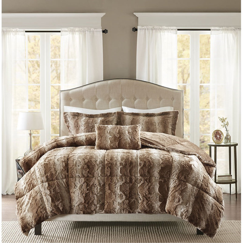 Full/Queen 4PC Faux Fur Comforter Set, Queen   Comforter  + 2 Standard Shams, Brown
