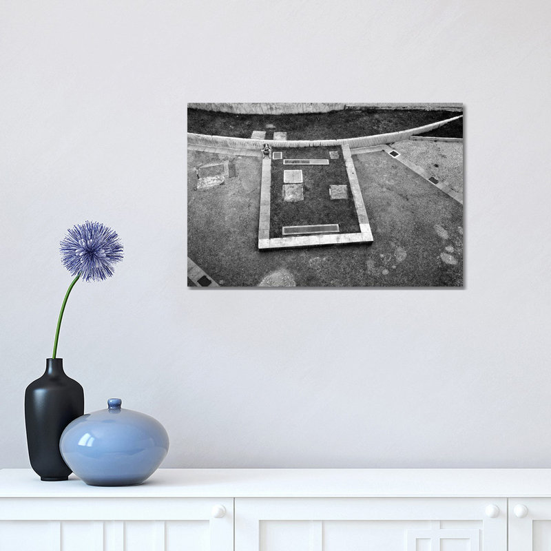 Street Photography Lxiii by Glauco Meneghelli - Wrapped Canvas Print, 30.48 cm H x 45.72 cm W