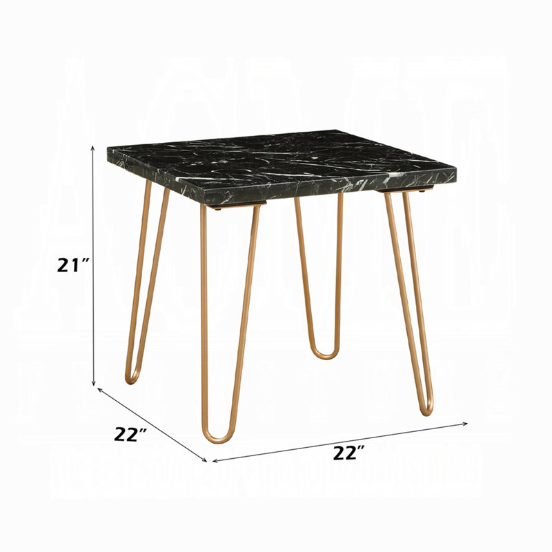 Table de bout Modern Elegance en marbre noir avec pieds à finition dorée, parfaite pour la décoration et la fonctionnalité d'un salon de luxe.
