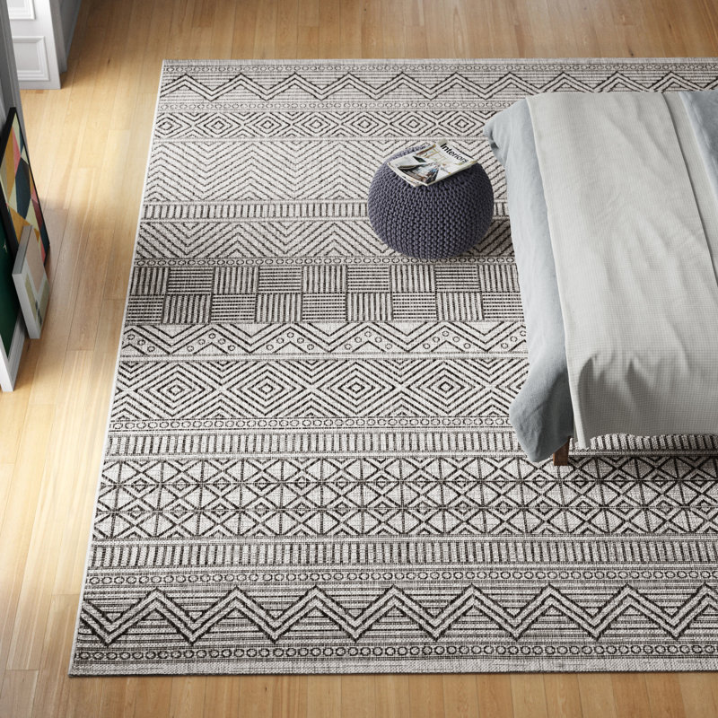 Jacian Performance Geometric Indoor/Outdoor Area Rug, Rectangle 9' x 12'