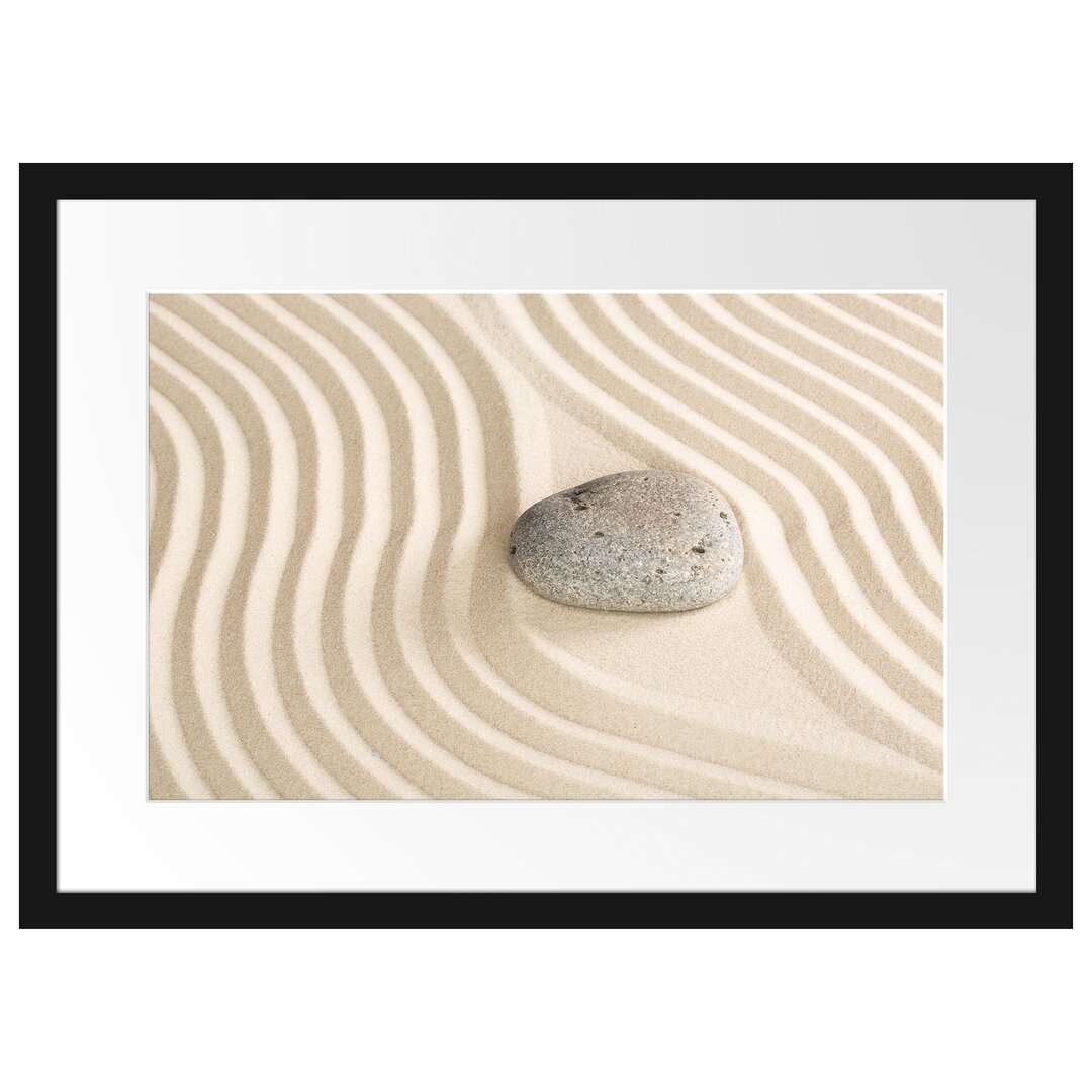 Gerahmtes Poster Steine In Sand Mit Muster