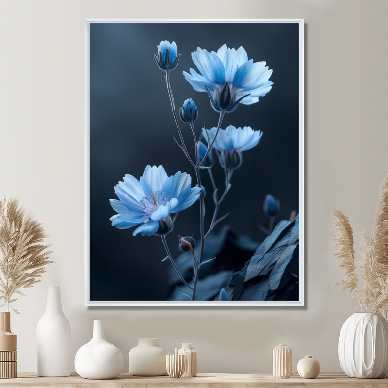 Décoration murale monochromes bleues bleues - Bleuet, H 12 po x l 20 po, Cadre flottant blanc