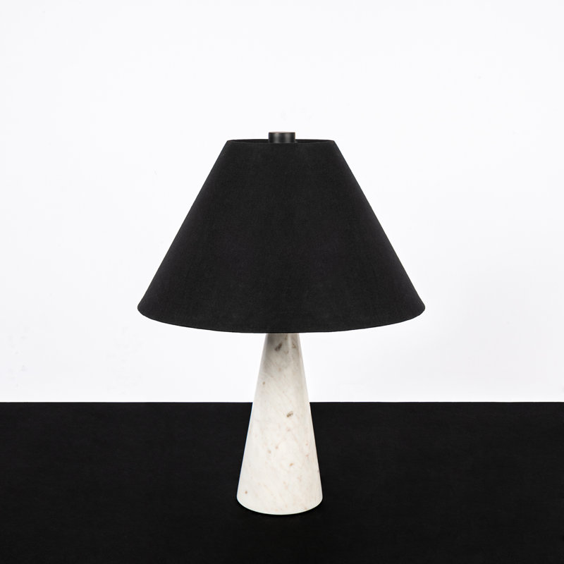 Lampe de table moderne en forme de cône en marbre blanc