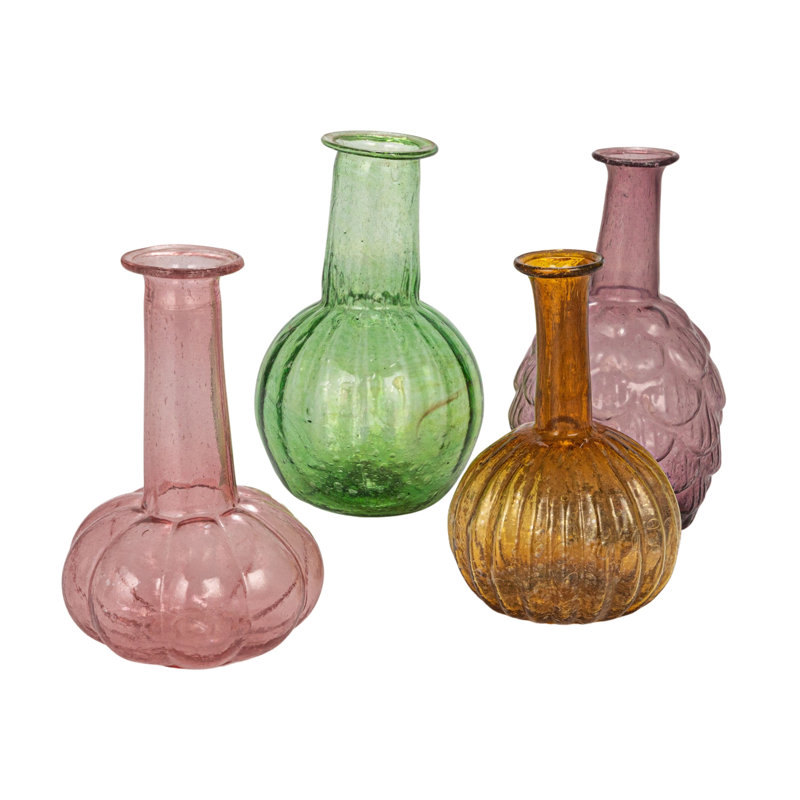 Divers vases en verre récupéré embossé