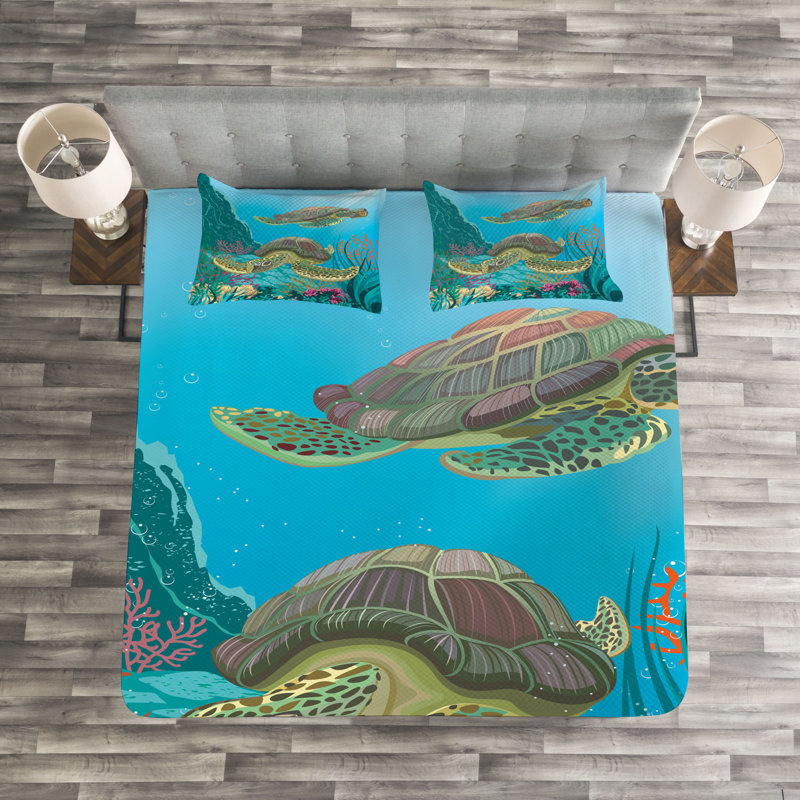 Longshore Tides Bedspread with Pillow Shams, 220 x 264 cm