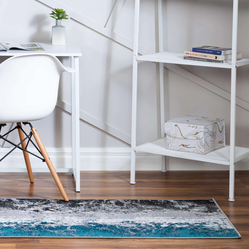 Indoor Rug, Runner 2'7" x 10'