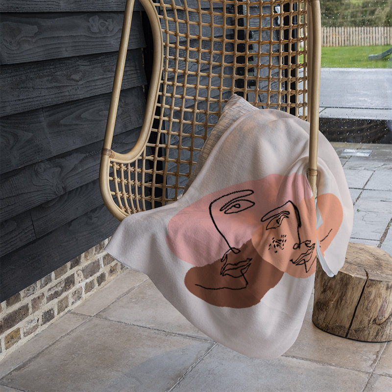 Domenech Blanket