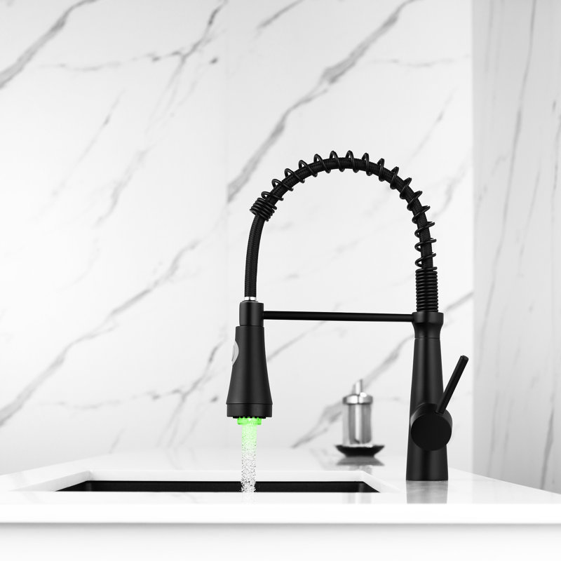 Robinet de cuisine à DEL avec douchette rétractable, poignée simple, noir, rotation à 360 °, robinet noir à nettoyage par l'utilisateur et méthode efficace du temps à 360 degrés