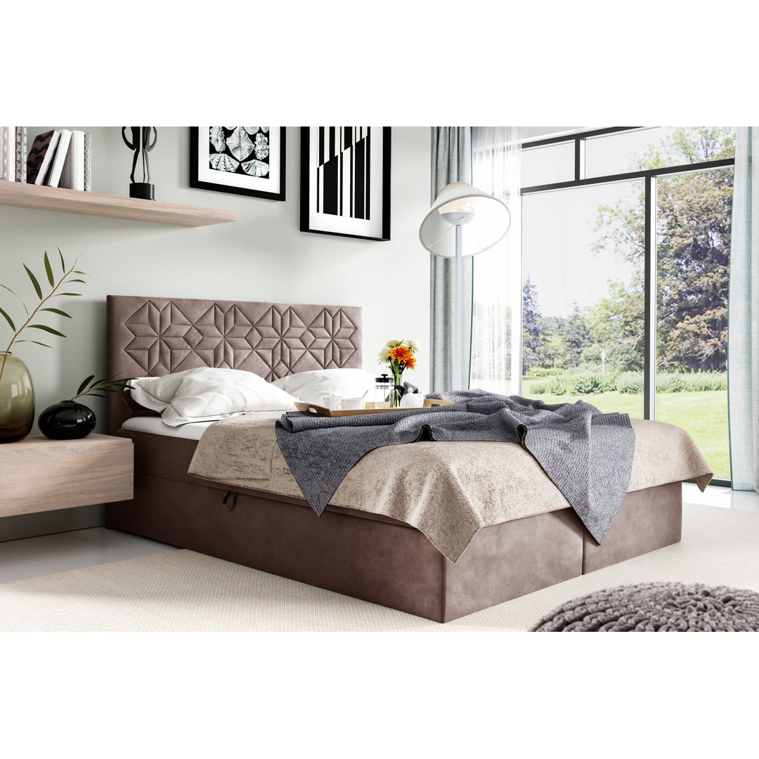 Boxspringbett Buariki mit Topper und Bettkasten