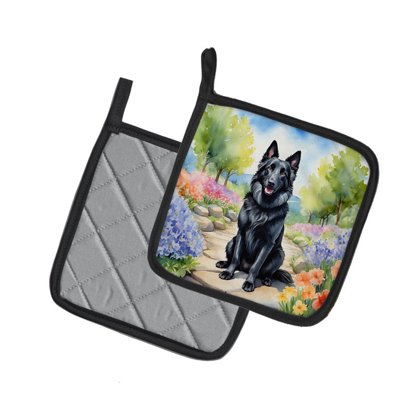 Caroline's Treasures Floral Polyester Potholder Set