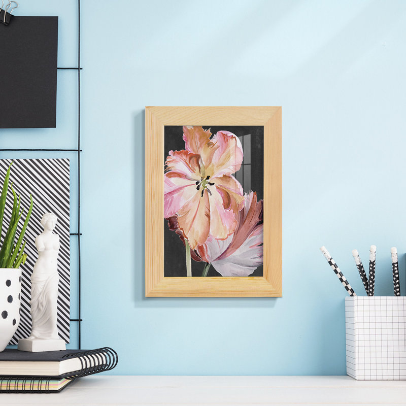 Pastel Parrot Tulips II encadré sur papier, H 6 po x l 4 po x P 1 po, Naturel